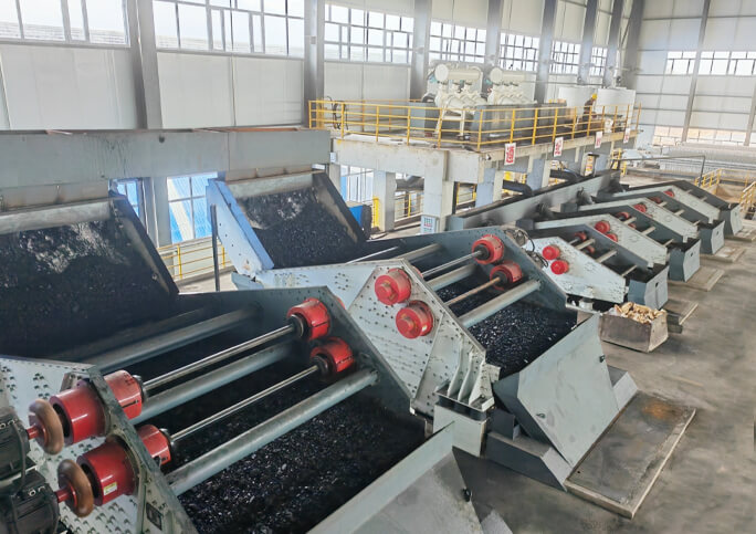 Dewatering Vibratory Screen