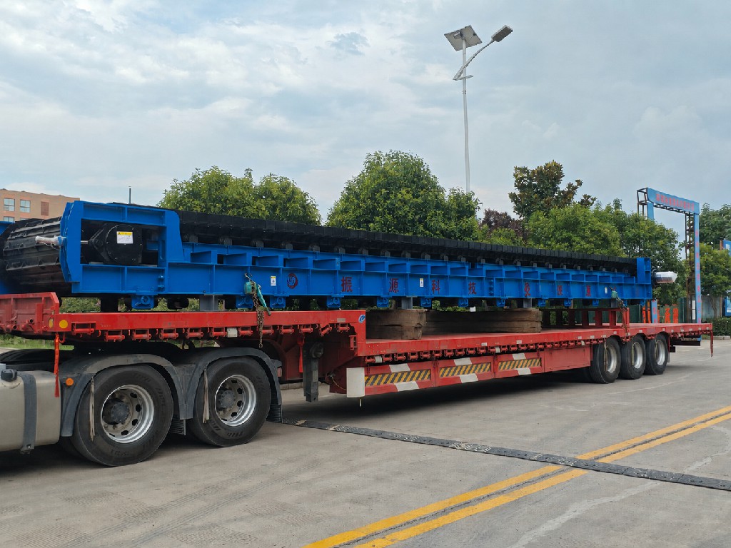 Apron Feeder